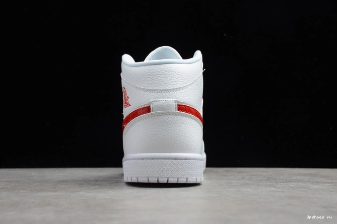 BQ6472-106 University White Mid 1 Jordan Red (W) 0728